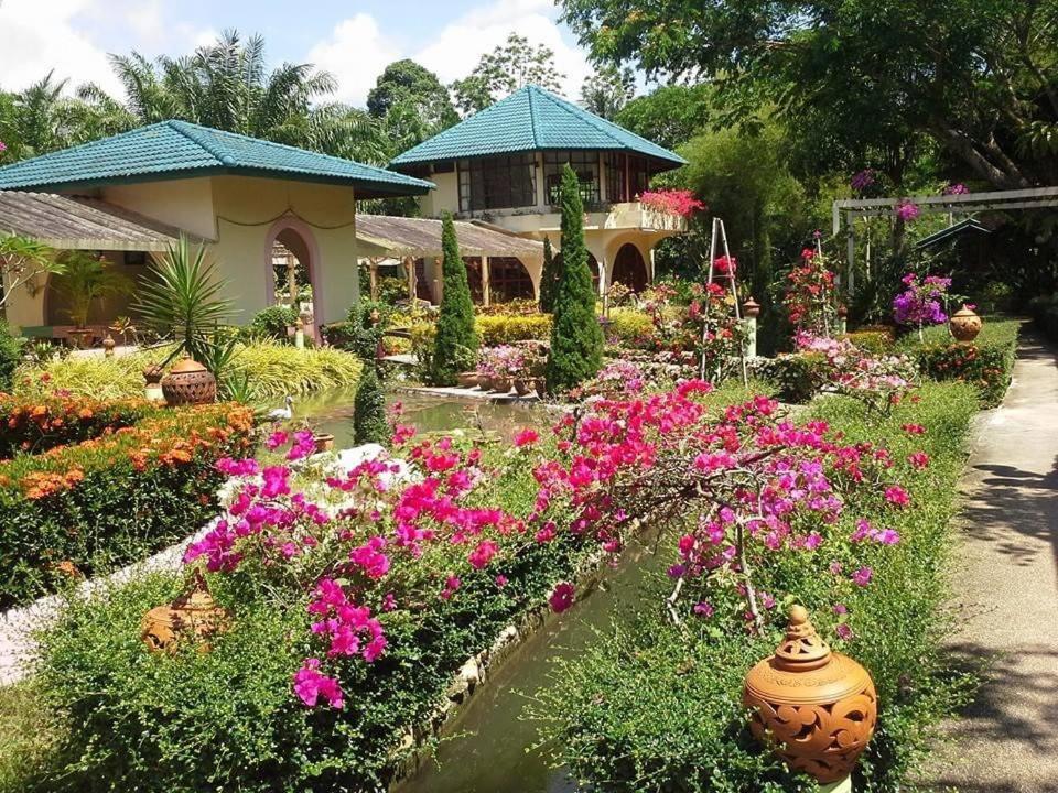 Ekman Garden Resort Sichon Exterior foto