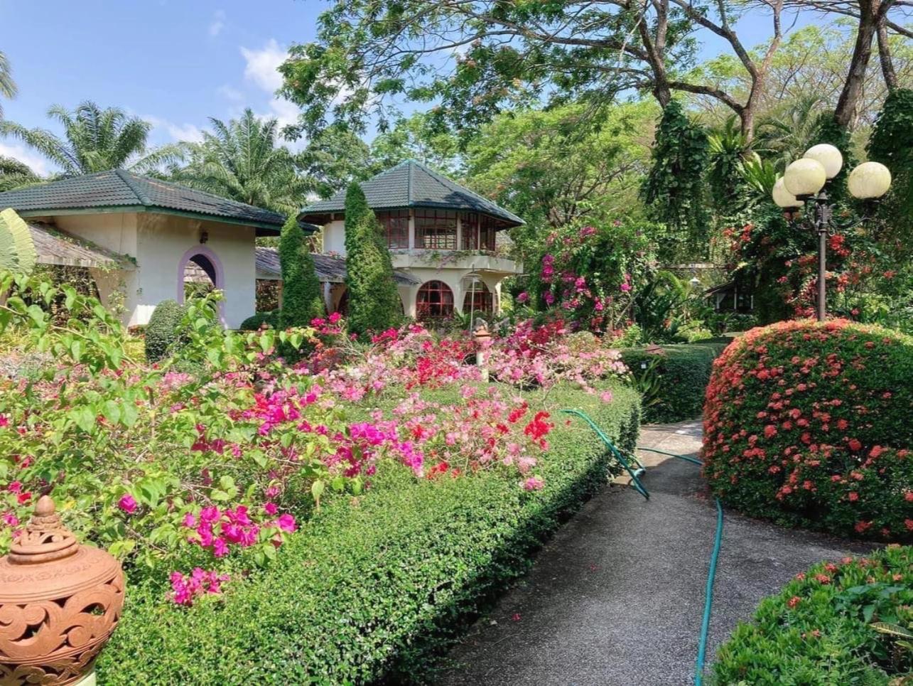 Ekman Garden Resort Sichon Exterior foto
